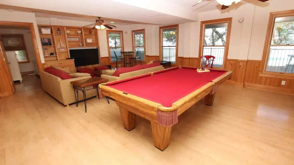 Lions Den Home - 6 Br Home