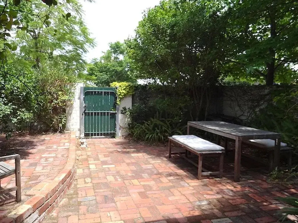 Solomon Street Cottage