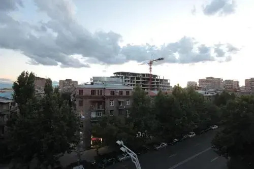 Caliseum Sayat-Nova 33