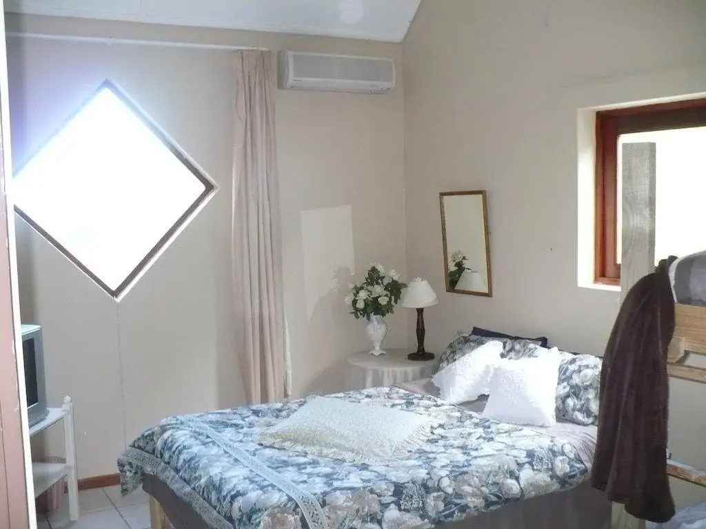 Backpacker Beach Hostel