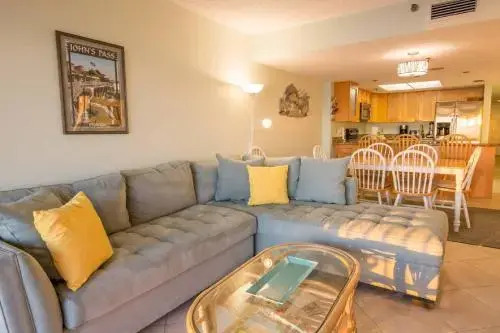 #302 Beach Place Condos