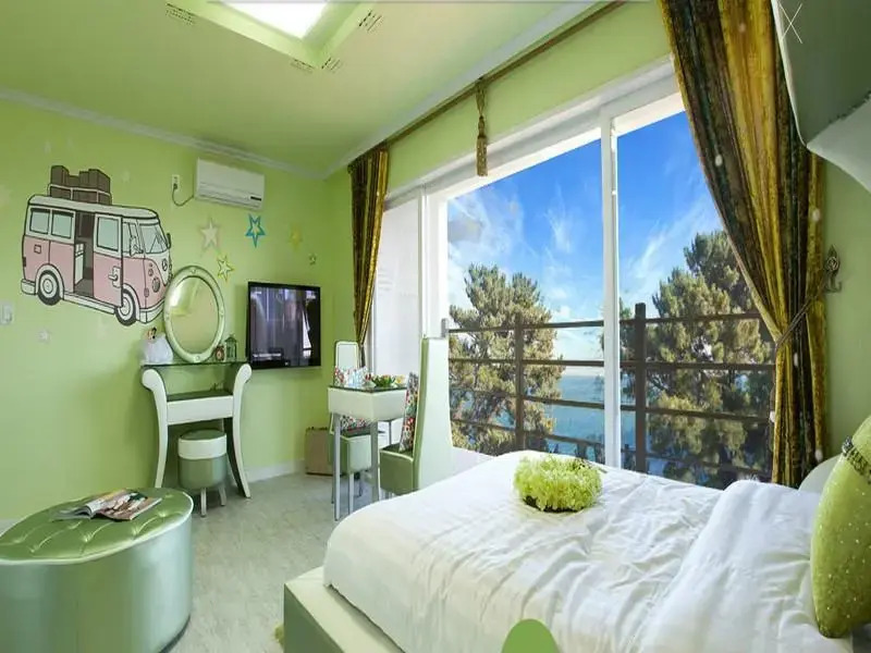 Moontan Pension