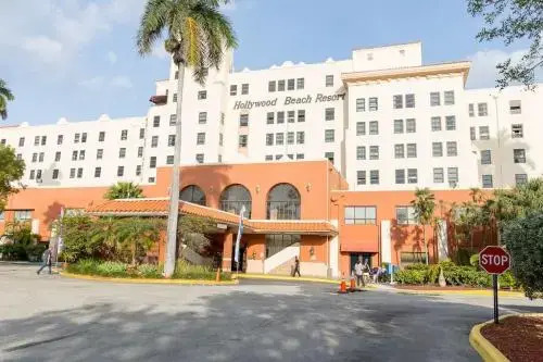 Hollywood Beach Resort- Ocean Front Studio