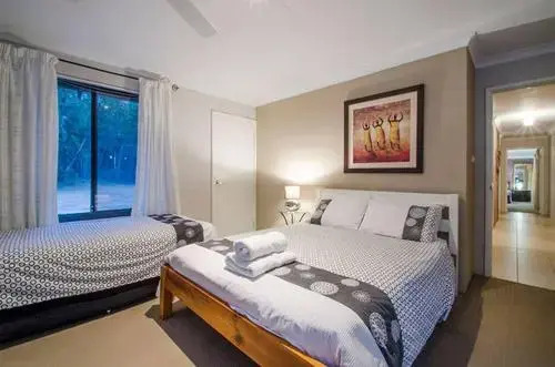 Yallingup pet friendly Bush retreat