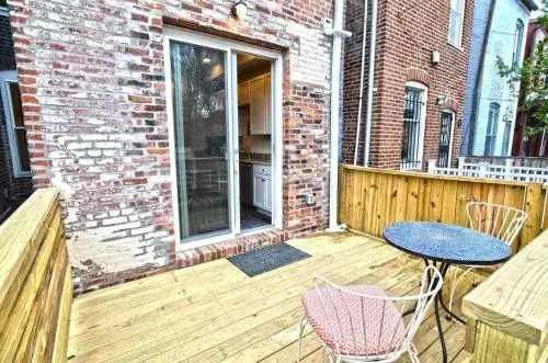 238 Northeast Townhome #1063 - 4 Br Townhouse