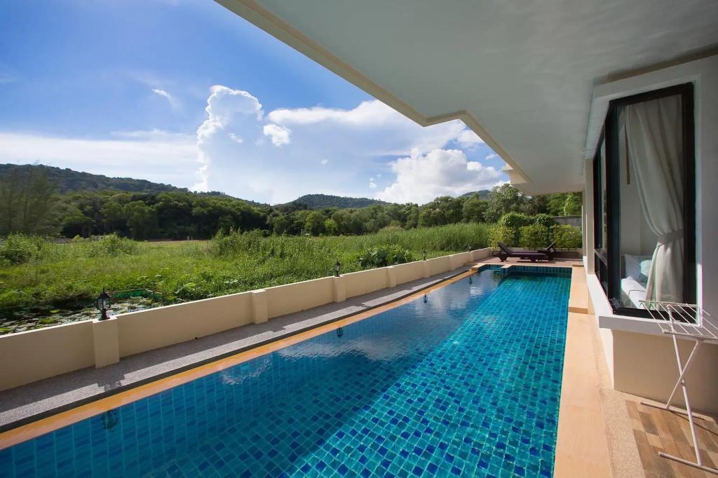 The Lago 45