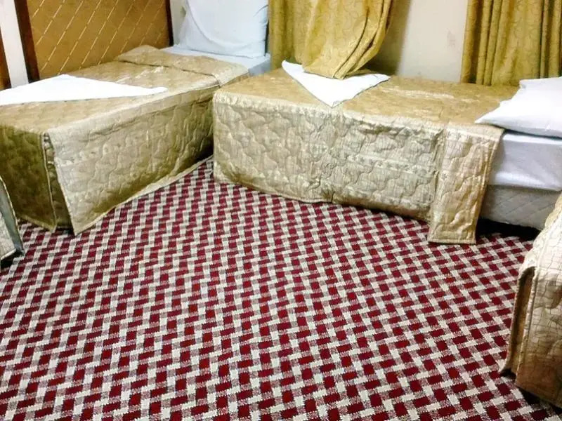 Yajed Hotel