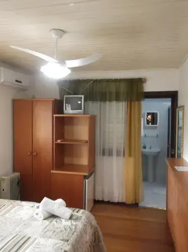 Hospedagem Tia Erondina