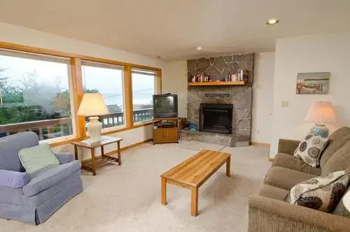 Sands Of Time - 5 Br home by RedAwning