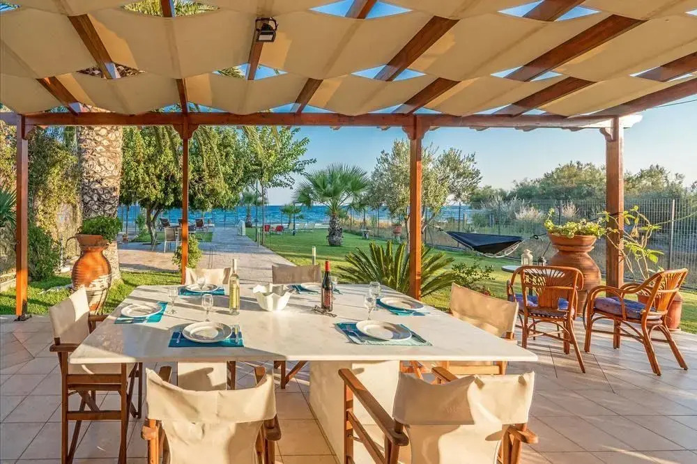 Maria's Seaside Villa - House With 3 Rooms In Marathon, With Wonderful