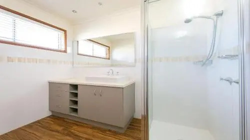 Parklake Holiday Units