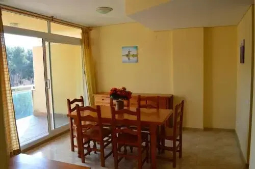 UHC GOLDEN PINEDA APARTMENTS