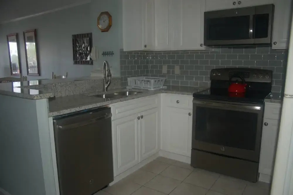 1015-110 Seascape Villas - 3 Br Condo