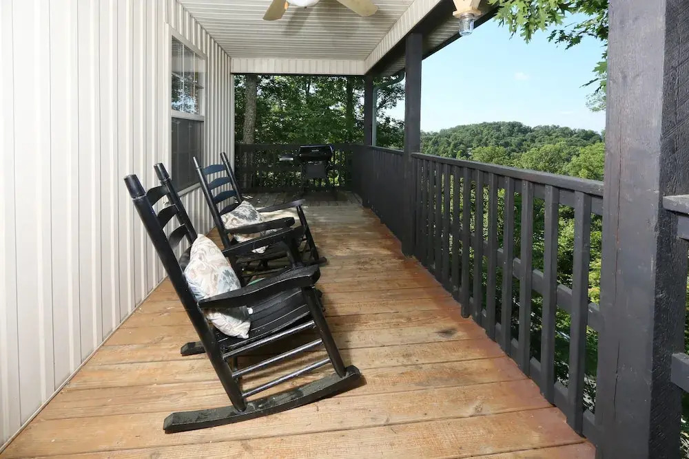 Pine Needles 6 1 Br cabin by RedAwning