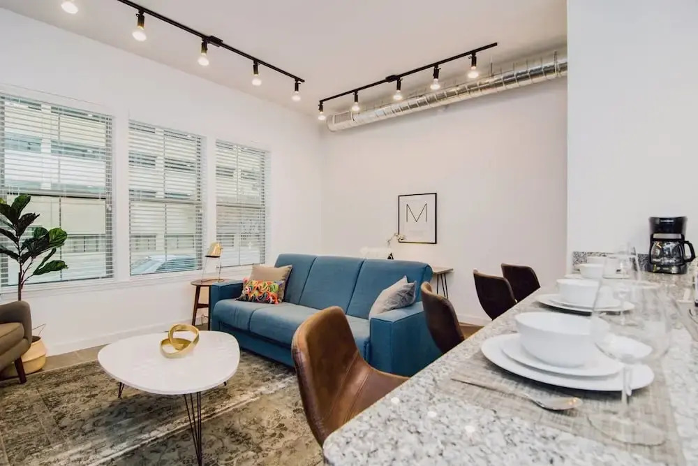 Spacious 1Bdrm Apartment In The Heart Of Memphis