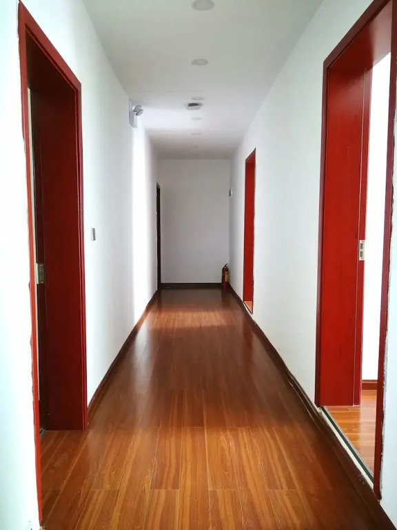 DONG JIANG HU XIANG CUN DA WAN CAI Hotel