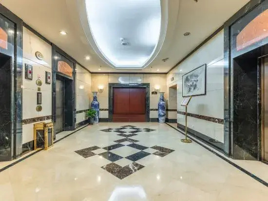 Kingdom Hotel