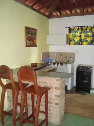 Vila d' Ajuda Chalés