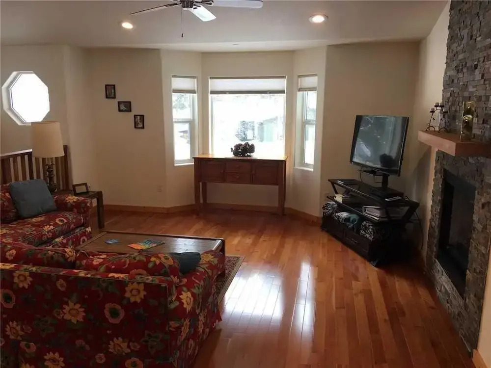 793 Hazel - 4 Br Home