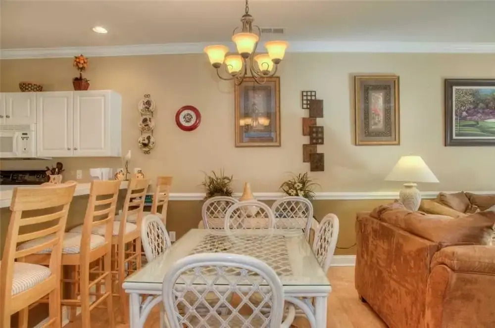 Magnolia North 102-4880
