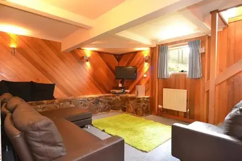 Alpine Haven 8