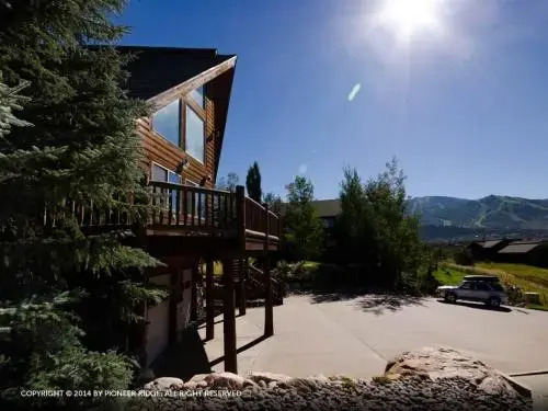 Valley View Home