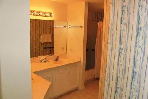 Majestic Sun 311B - 2 Br home by RedAwning