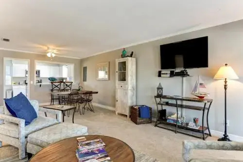 3095A S Fletcher Up - 2 Br Home
