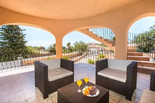 Villa Teresa by Abahana Villas