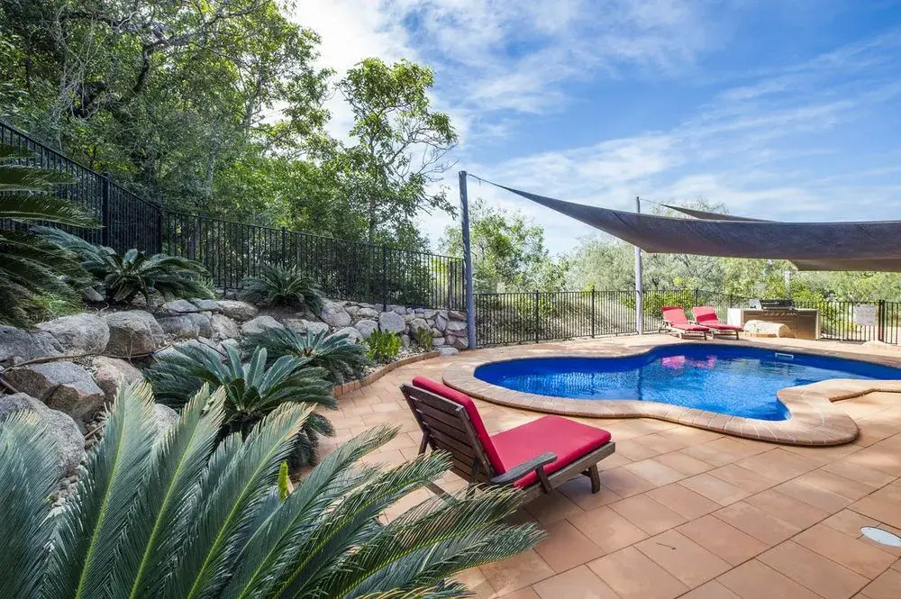 The Beach House at Arthur Bay
