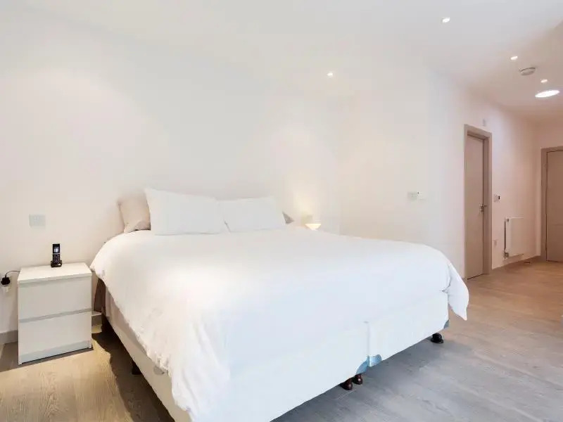 Veeve  Unique 3 Bed House Beethoven Street Queens Park