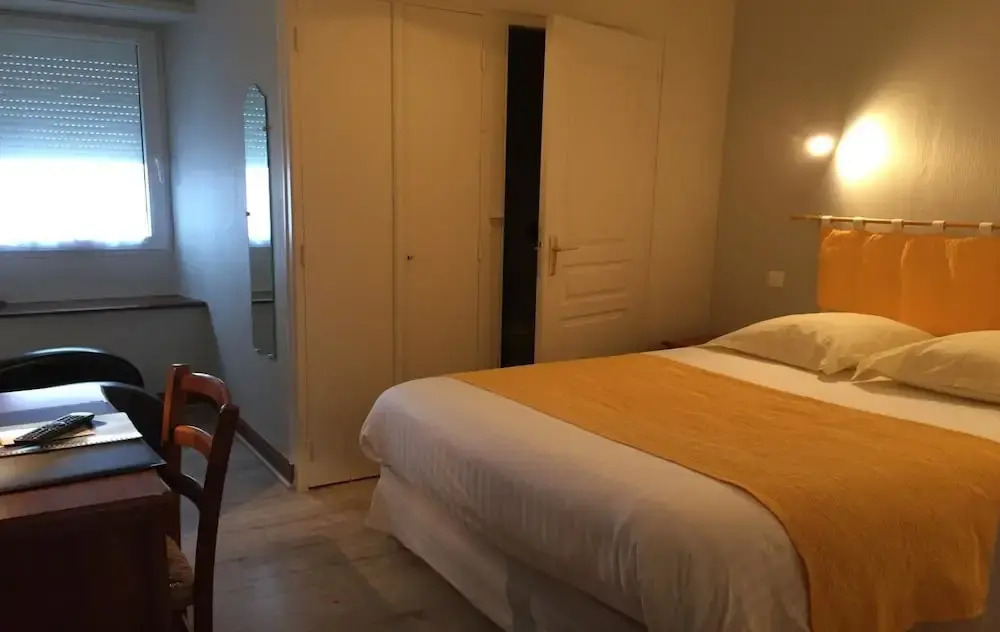 Lhotel