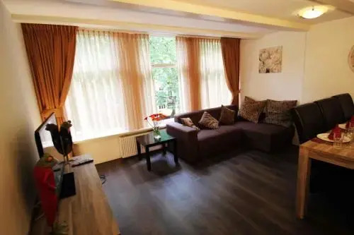 Cocos Outback Apartments
