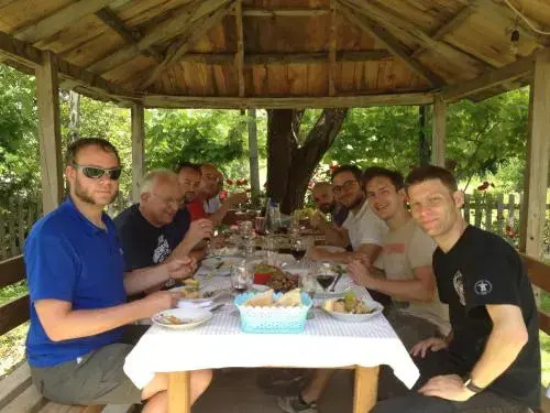 Bujtina Leke Gerla