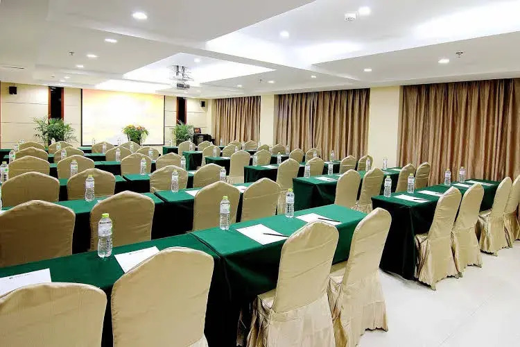 Lavande Hotel Wuhan Garden Expo Changfeng Avenue Branch