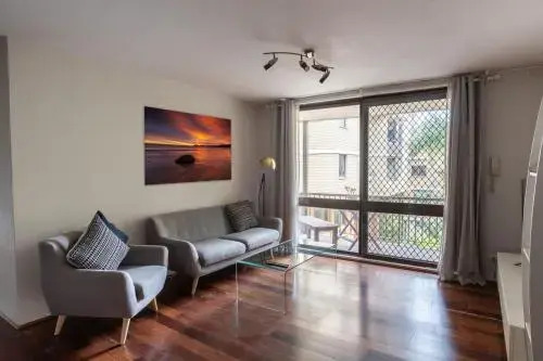 Spacious One Bedder in Potts Point