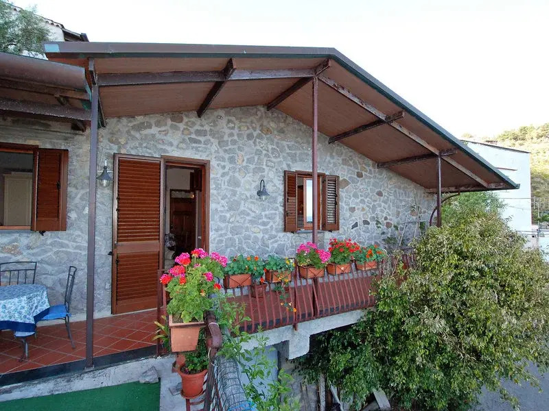 Cantone Bay