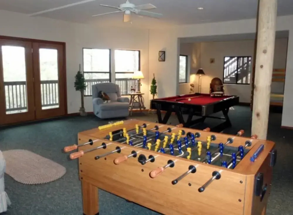 Forest Glen Lodge