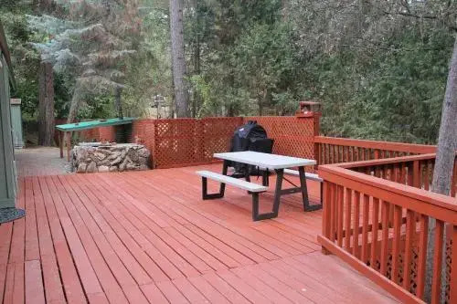 Trout Creek Lodge