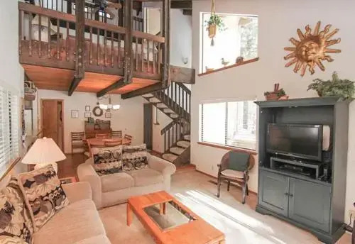 Tennis Village 50 - 2 Br condo by RedAwning
