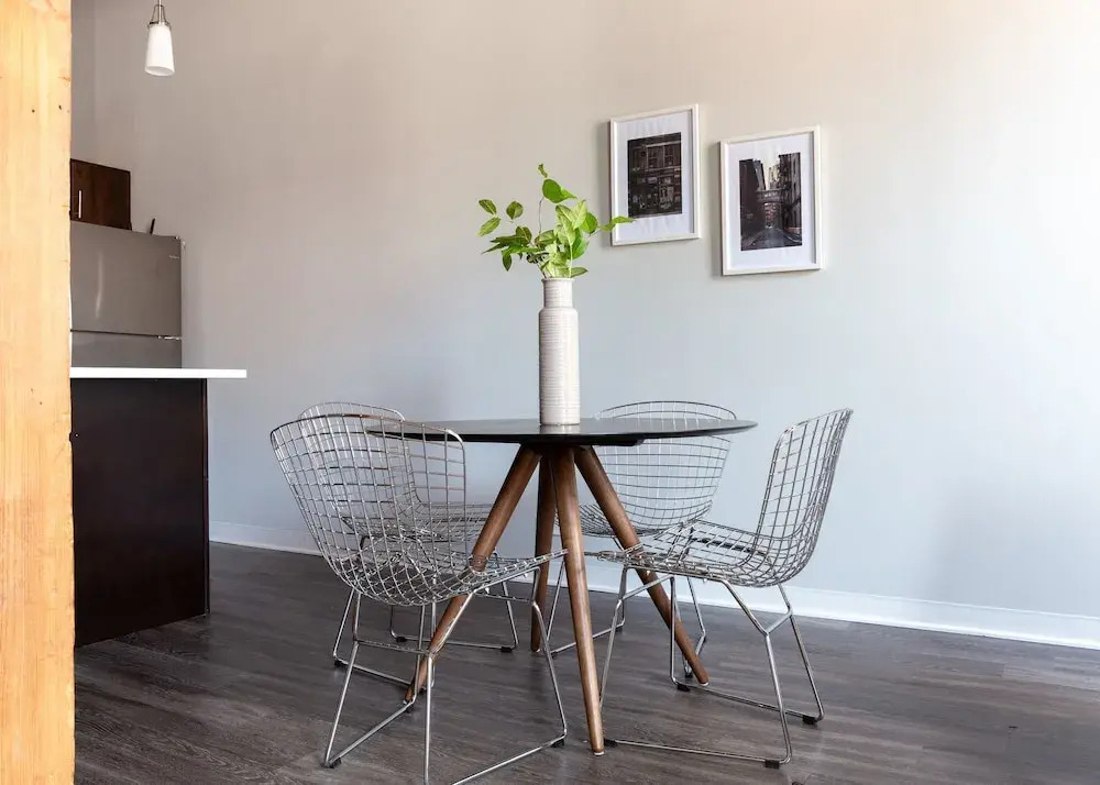 Bright South Loop Suites by Sonder