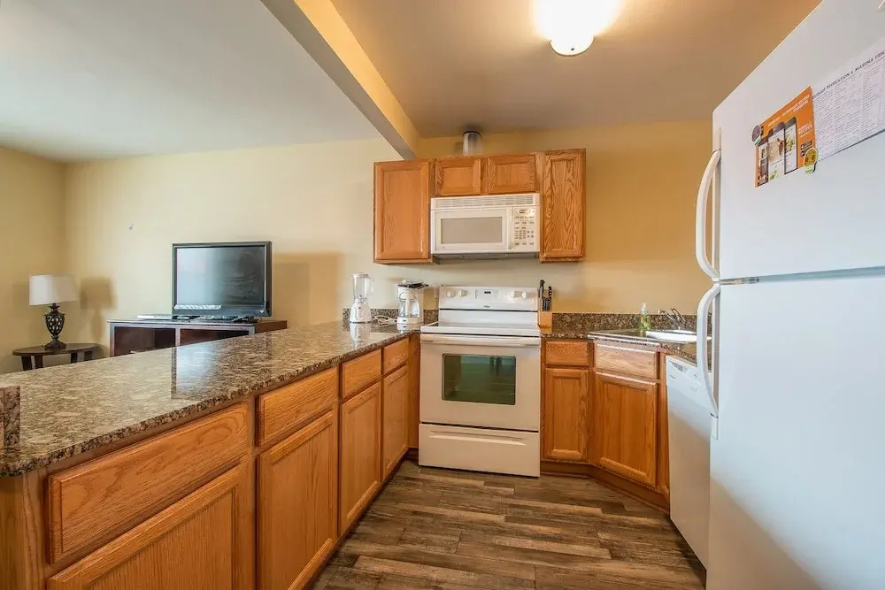 Oak Shores-Oak Shores 128