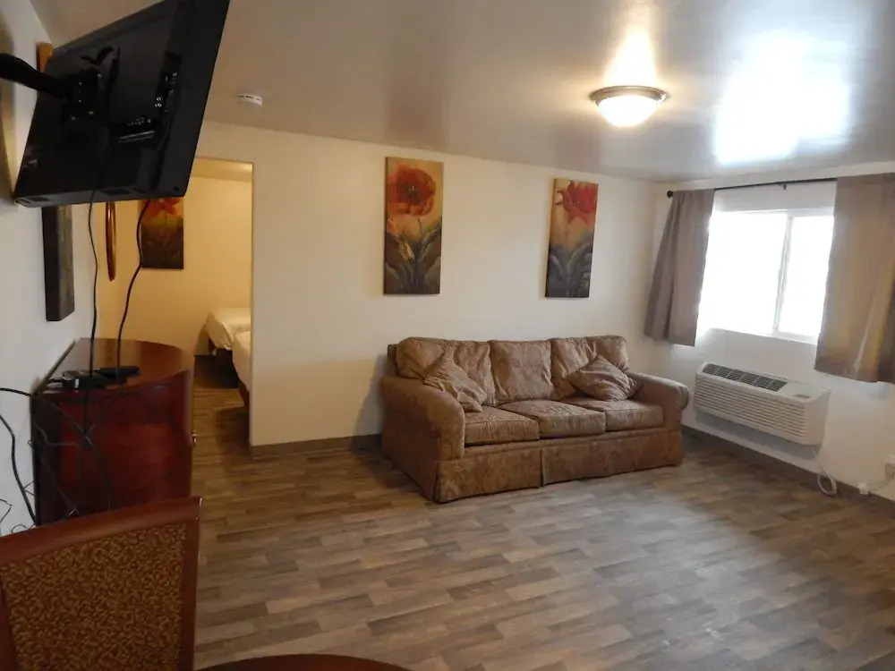 Holiday Motel