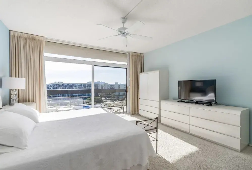 Longboat Key 07 - 2 Br Condo