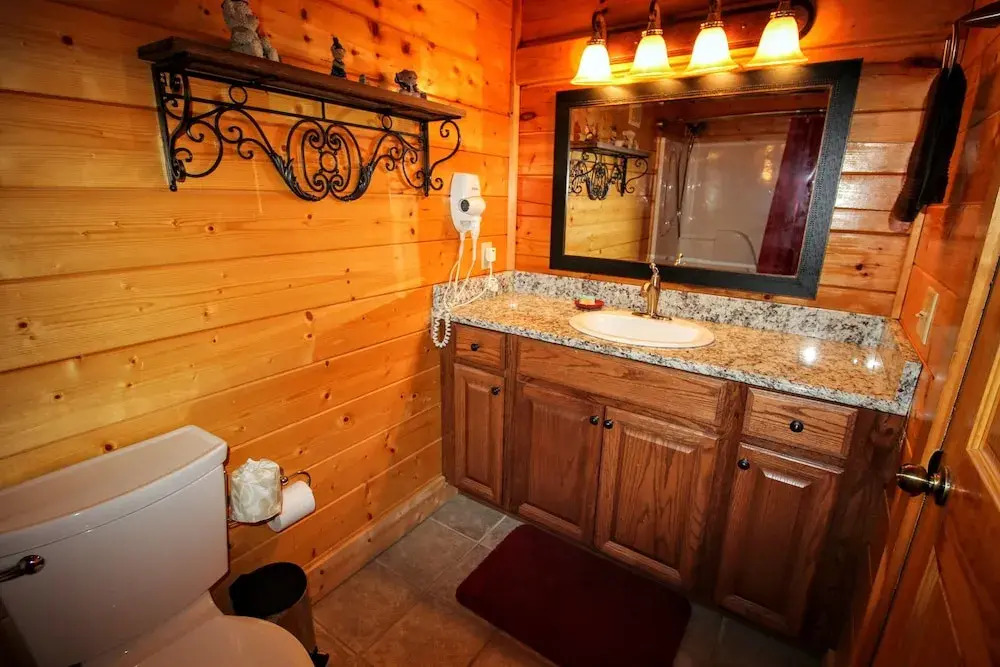 Birdnest Way Cabin 1258 - 2 Br cabin by RedAwning