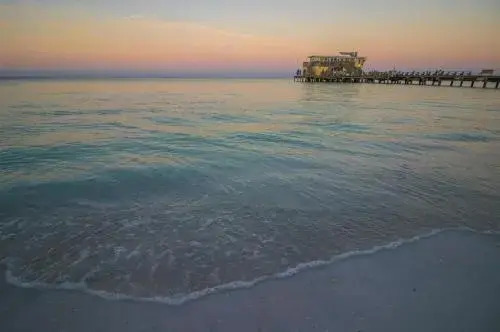 Palm Isle 3210