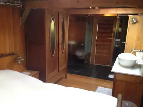 Amsterdam Water Lodge