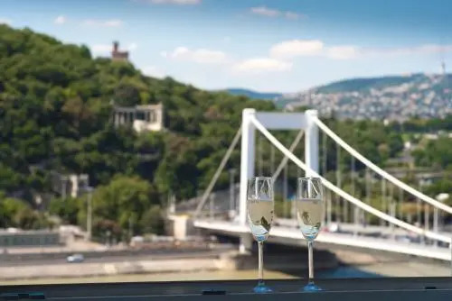 Flat with Unforgettable View