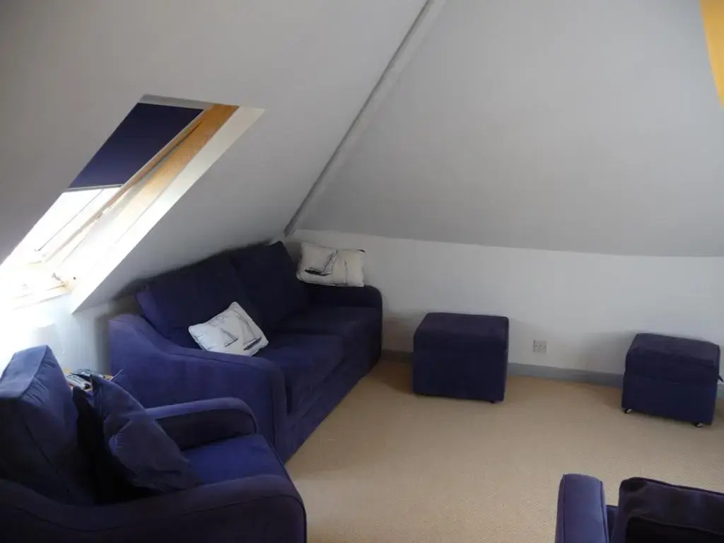 Lodge Hotel