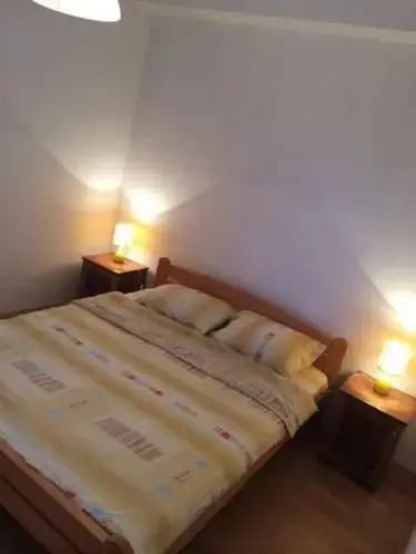 Apartments Avram